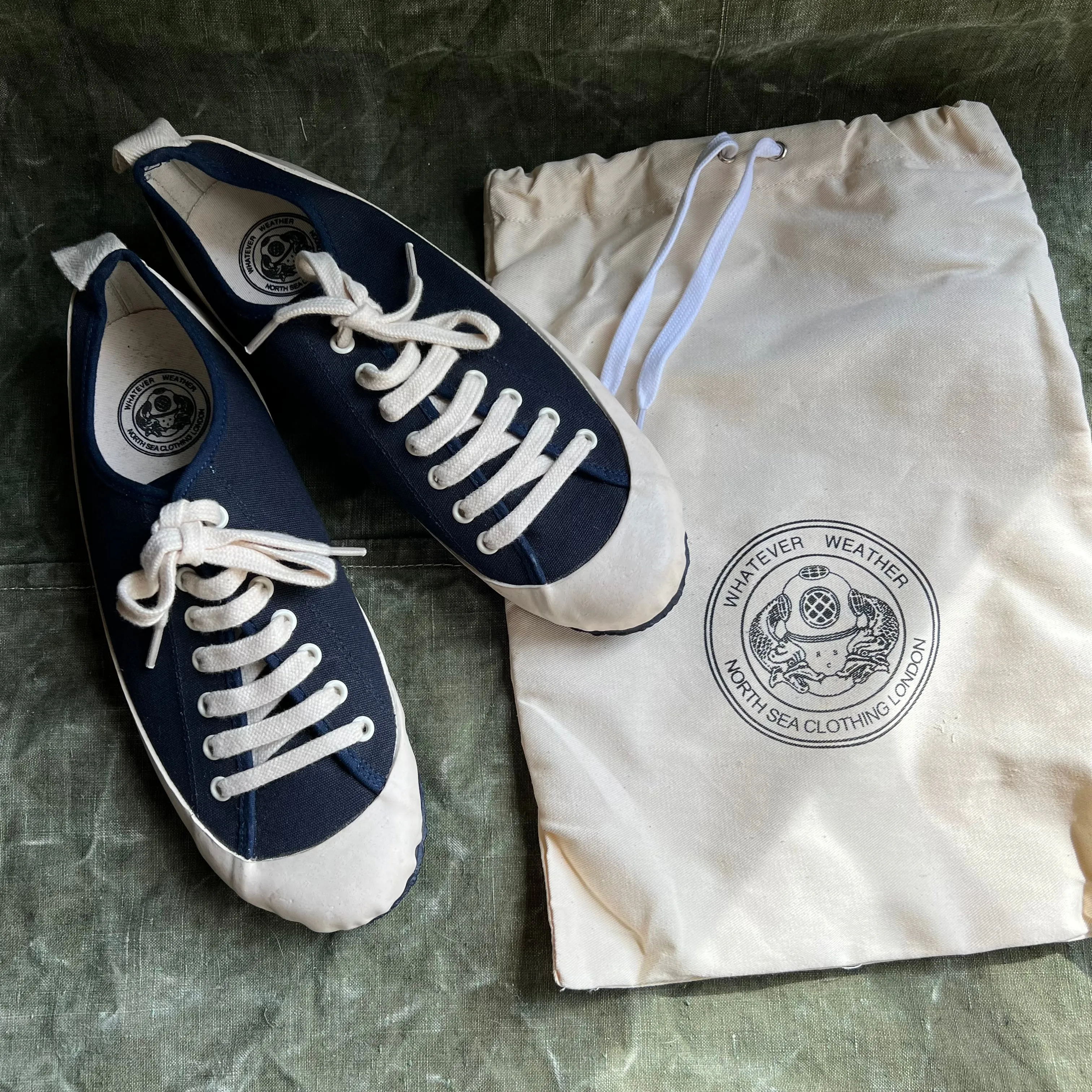 ARCHIVE SALE - MARINE TYPE 2 LACE UP SAMPLE, NAVY/ECRU