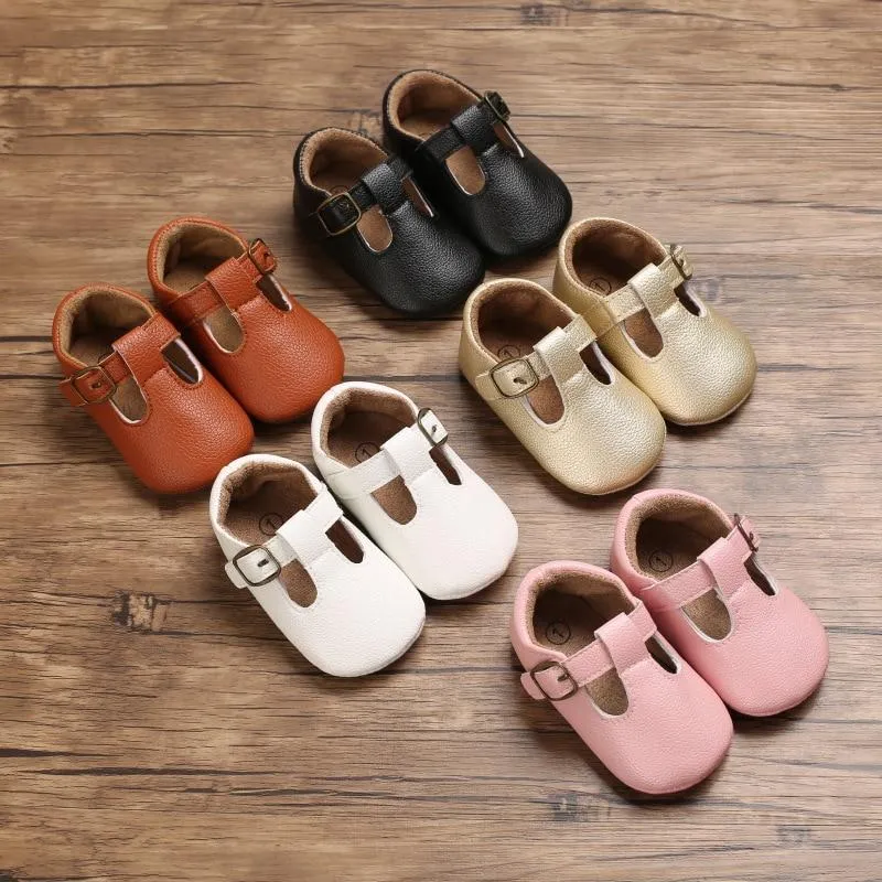 Baby leather shoes