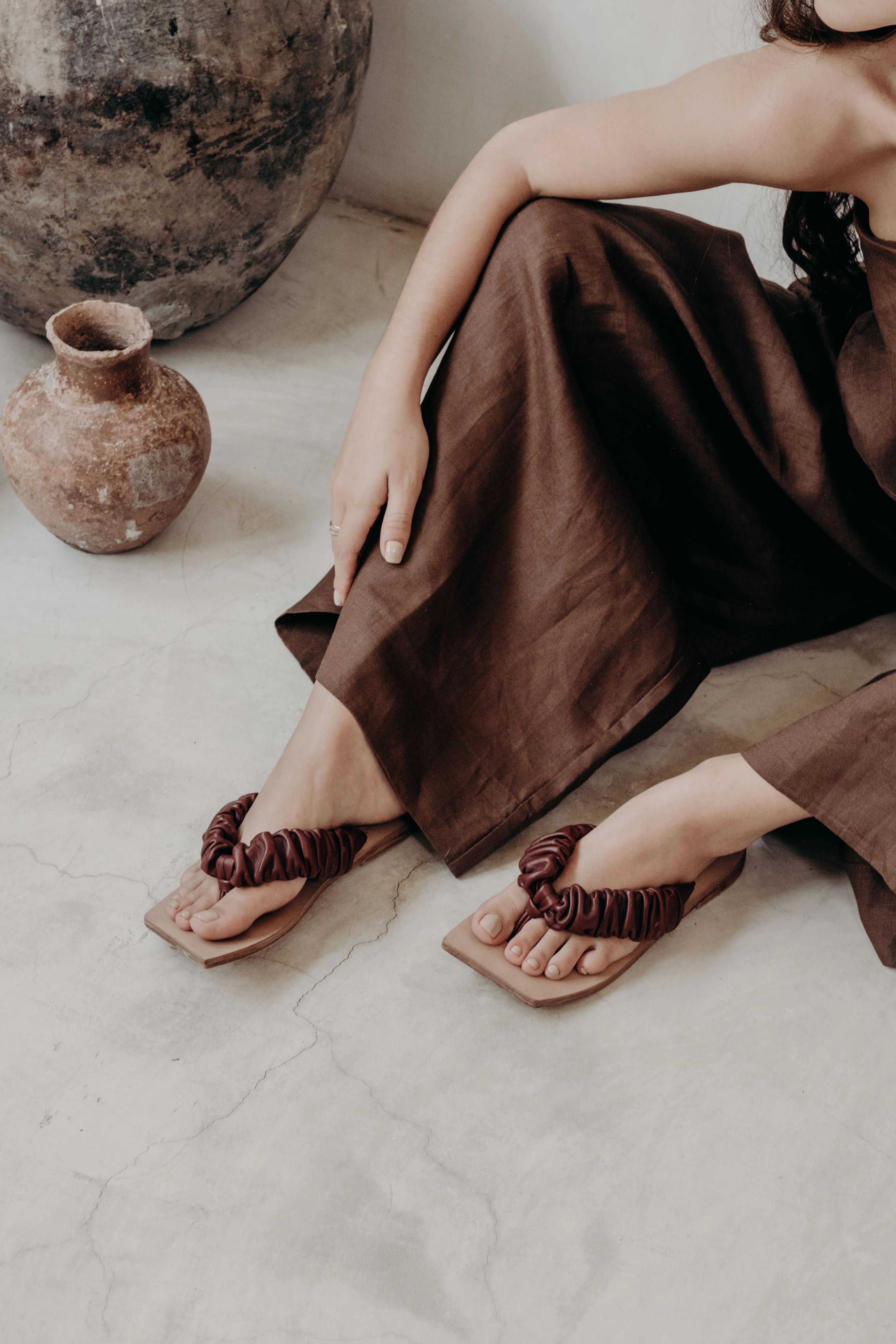 Stylish Lola Scrunch Sandal for Ultimate Comfort and Chic Summer Style