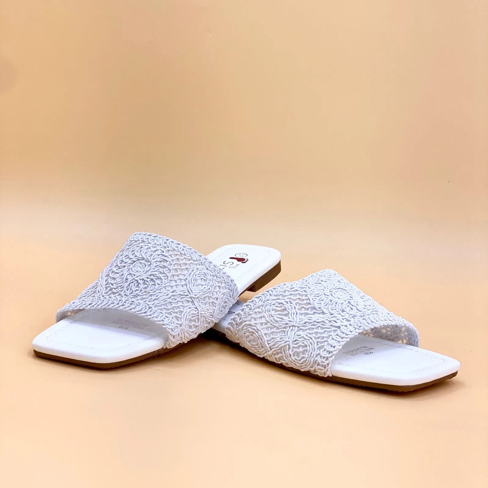 NEW , WOMEN SLIPPERS S7