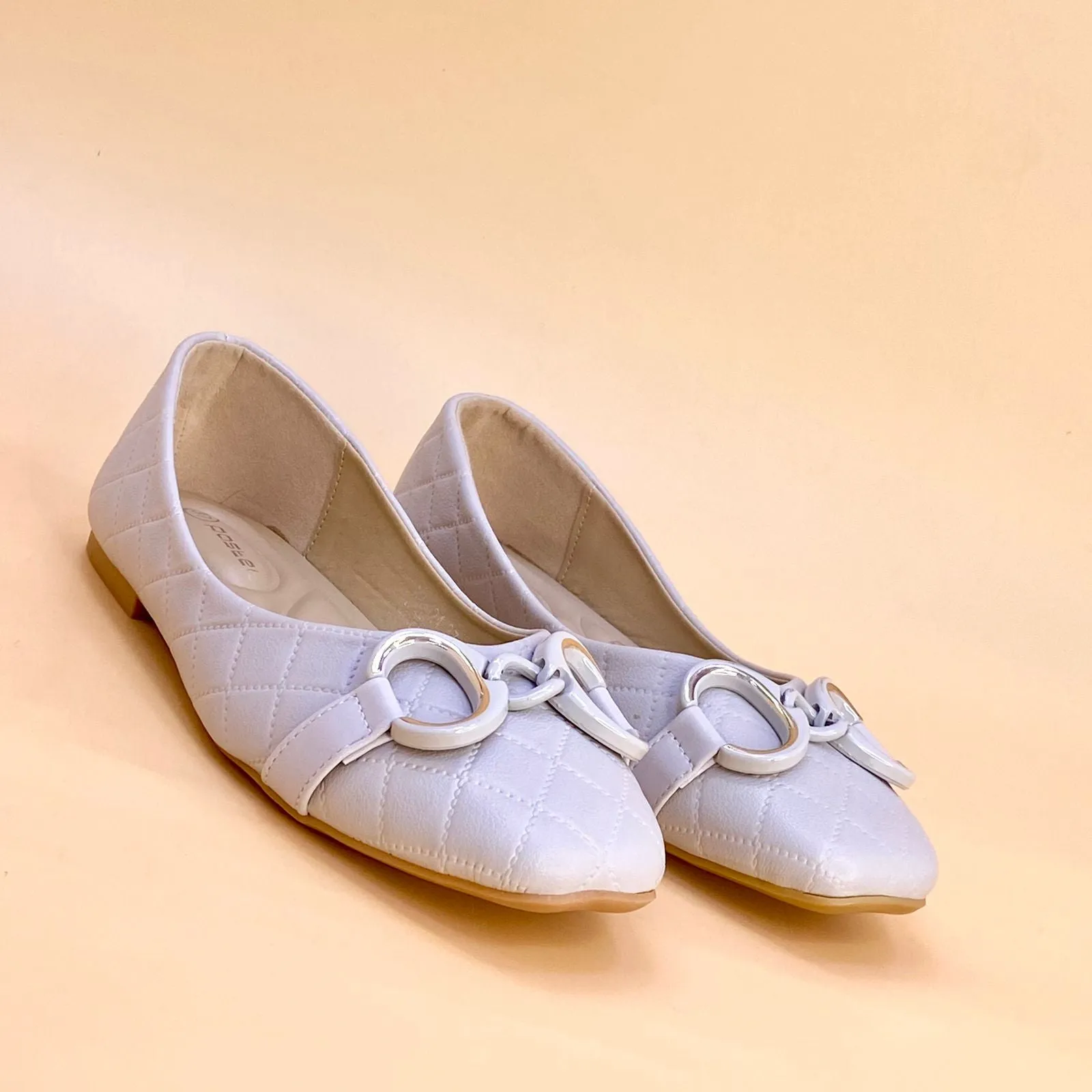 NEW ,  WOMEN FLAT SHOES W245