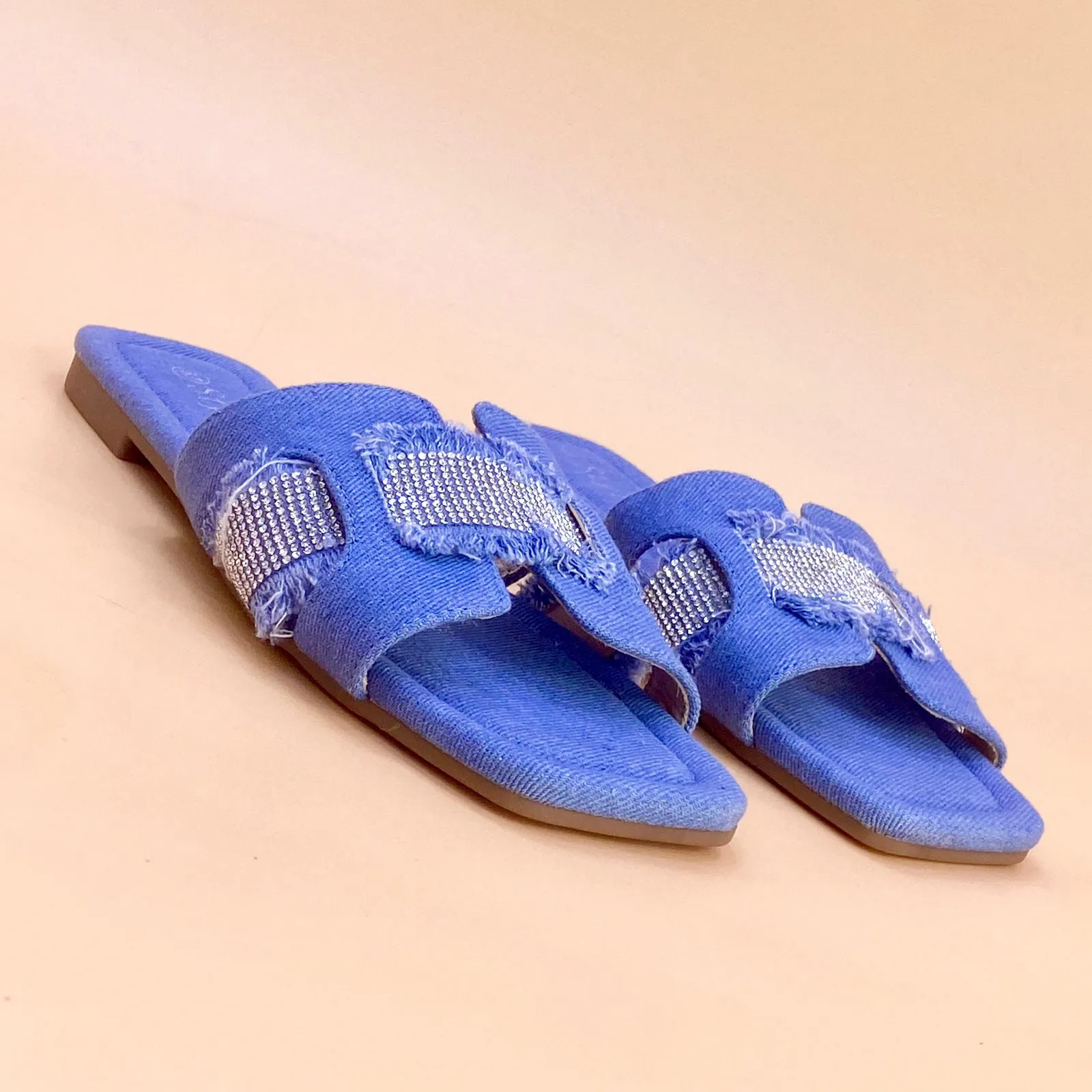 NEW , WOMEN SLIPPERS S1