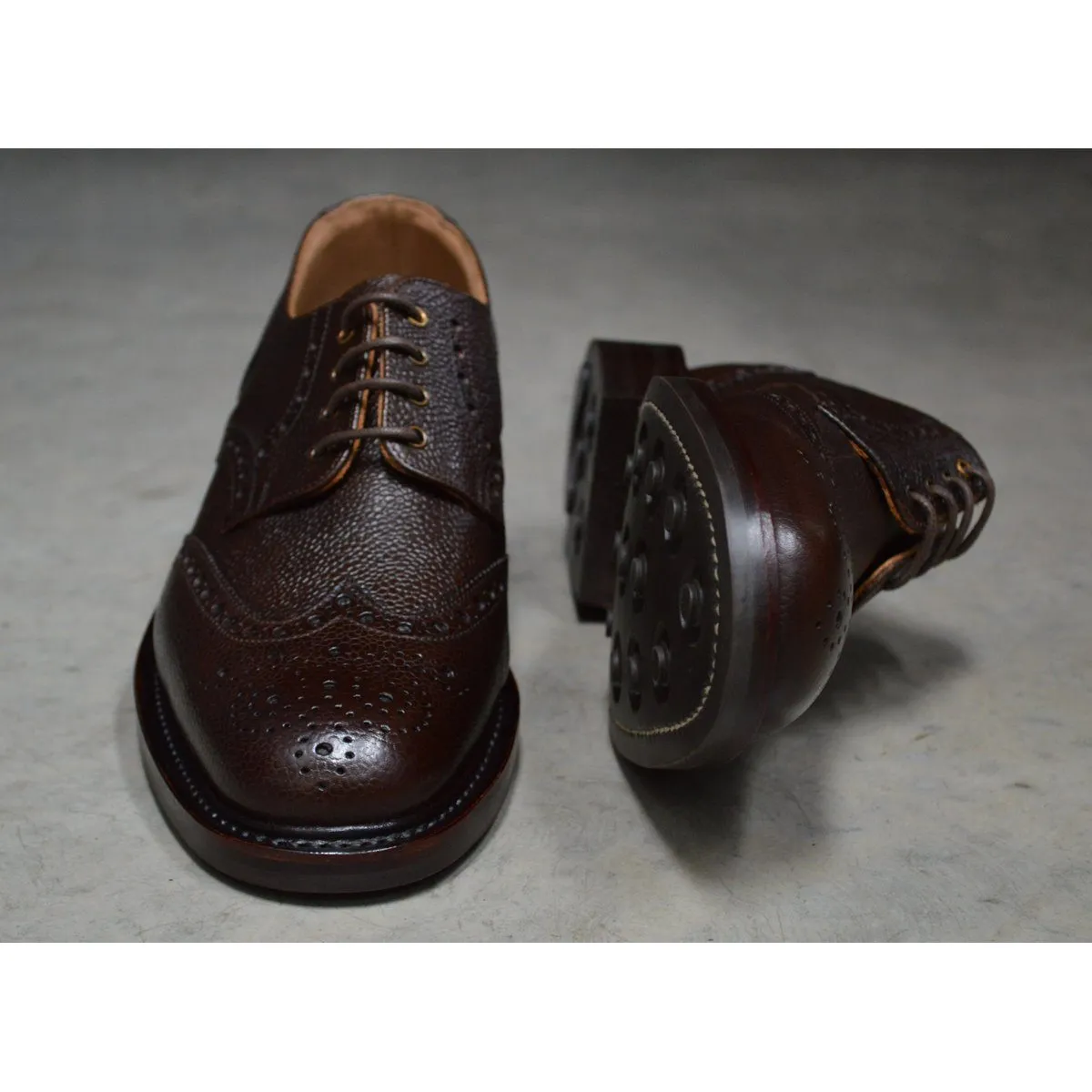 Mens NPS Wilson Walnut Grain Brogue Shoes with Durable Itshide Sole - Classic Footwear Elegance