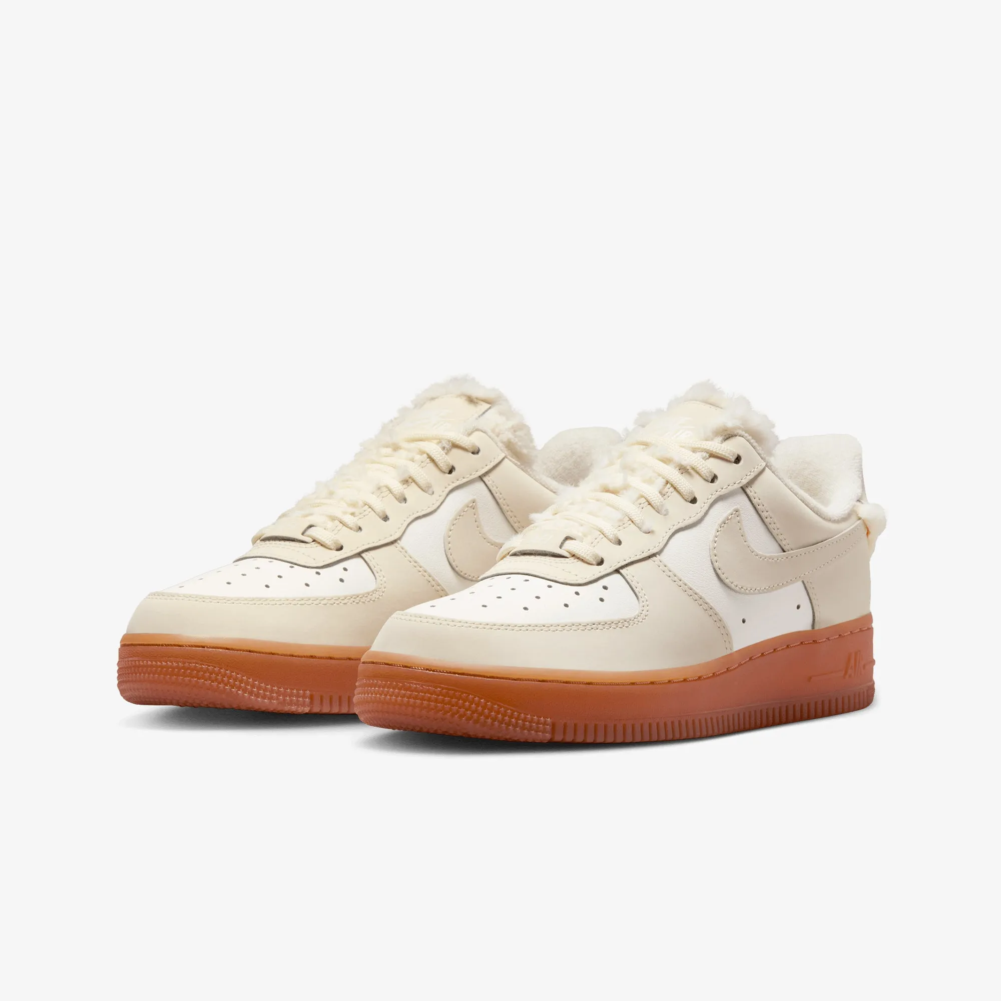 WMN'S AIR FORCE 1 '07 LX 'SAIL/COCONUT MILK-GUM MED BROWN'