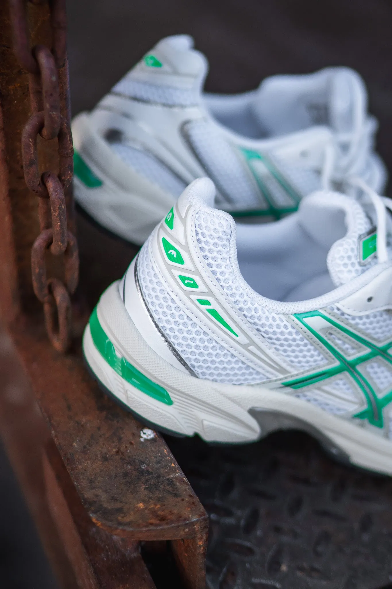 WOMEN Asics Gel-1130 (White/Malachite Green)