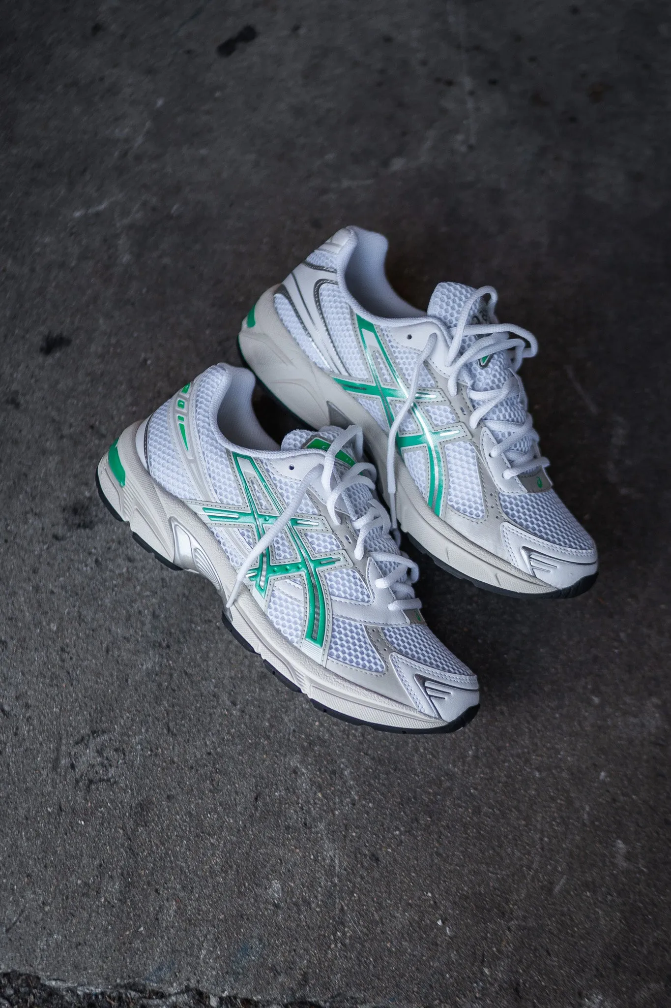 WOMEN Asics Gel-1130 (White/Malachite Green)